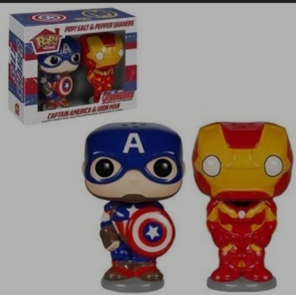Salt and Pepper Shakers ( Captain America and Iron Man) - Picture 2 of 4